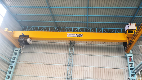 Single Girder EOT Cranes