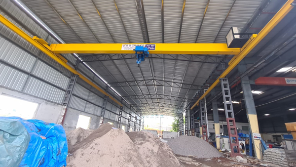 Single Girder EOT Cranes
